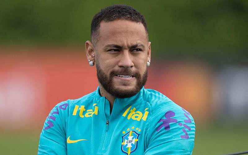 Tite não divulga a escalação contra a Colômbia, mas garante Neymar em campo