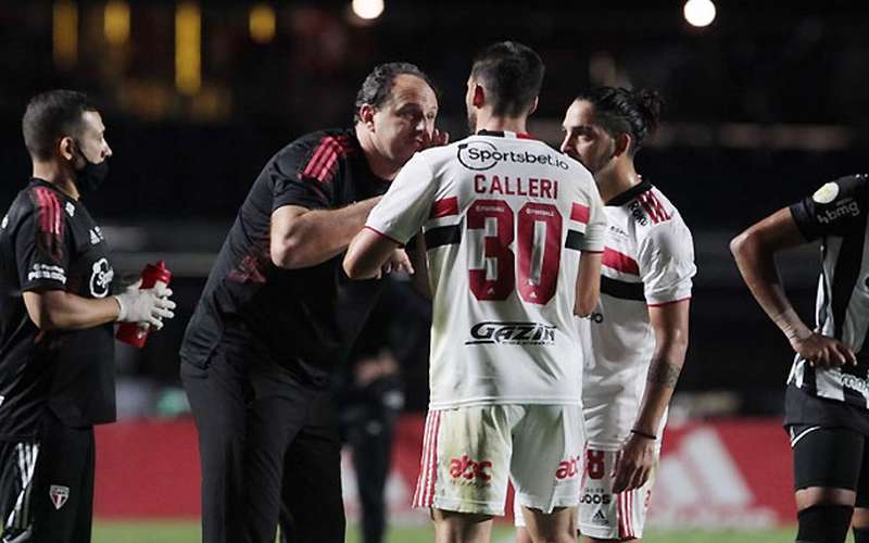Na estreia de Rogério Ceni, São Paulo empata com Ceará e amplia jejum