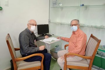 Dr. Laércio assina repasse de R$1,6 milhão ao Hospital Margarida