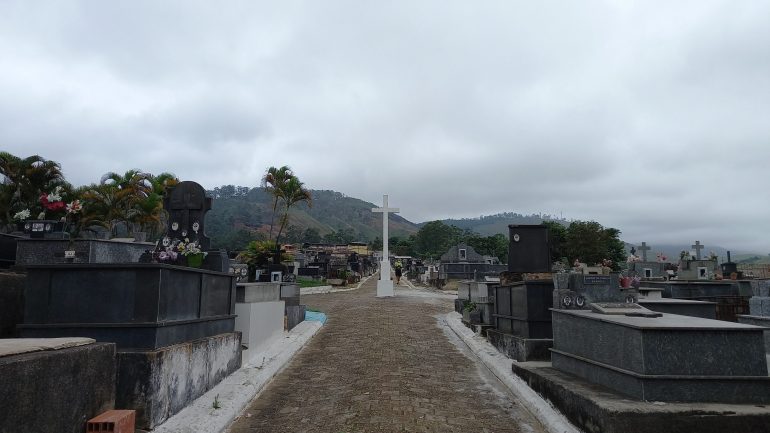 Prefeitura de Monlevade prepara os cemitérios para o Dia de Finados