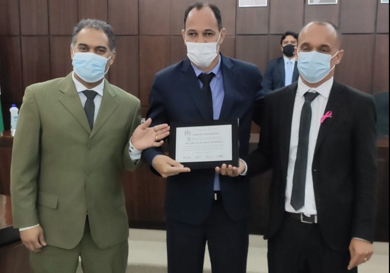 Pastor Wellington recebe título de Cidadão Honorário da Câmara de Monlevade