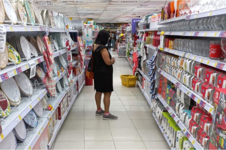 IBGE: comércio em Minas Gerais recua 1,9%, em agosto