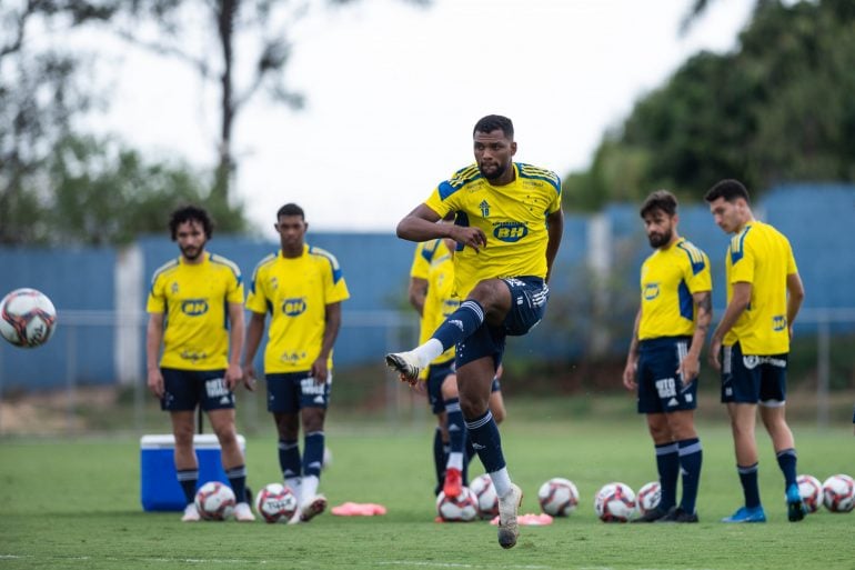 Rádio Caraça transmite confronto do Cruzeiro contra o líder da Série B