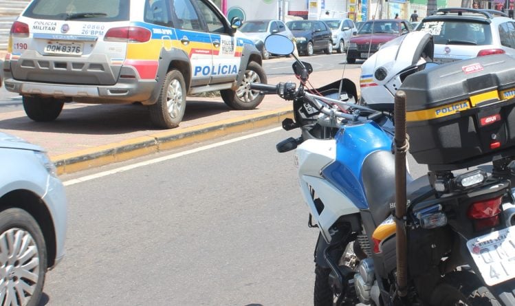 Homem tenta furtar colar e masturba dentro de loja em Itabira