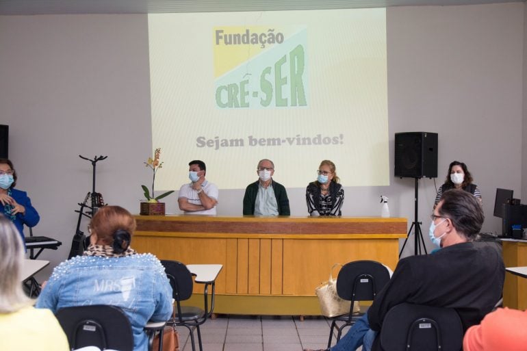 Membros do Conselho Curador e Fiscal da Fundação Municipal Crê-Ser são empossados