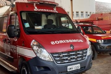 Crianças são soterradas em deslizamento de barranco em Minas