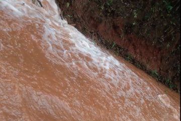 Adutora rompe e Monlevade está sem abastecimento de água nesta terça-feira