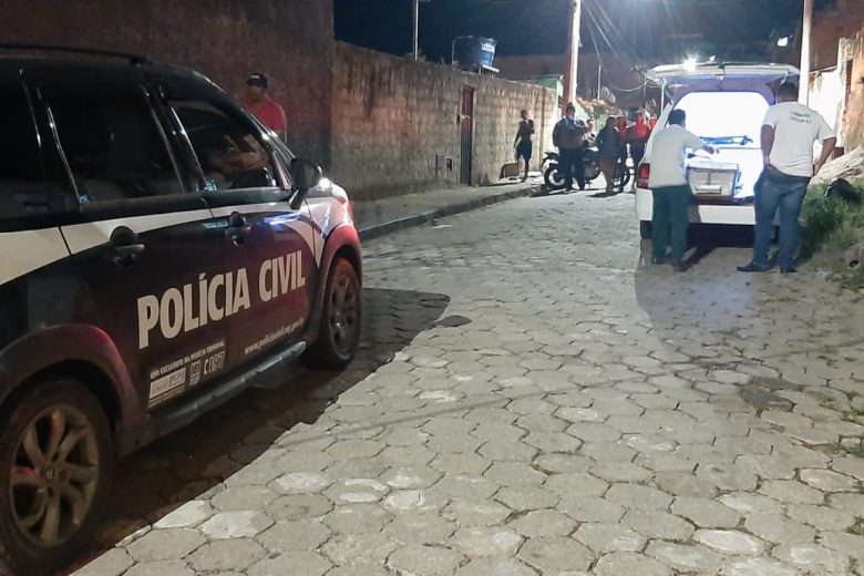 Jovem morto no Juca Rosa foi atingido por sete tiros