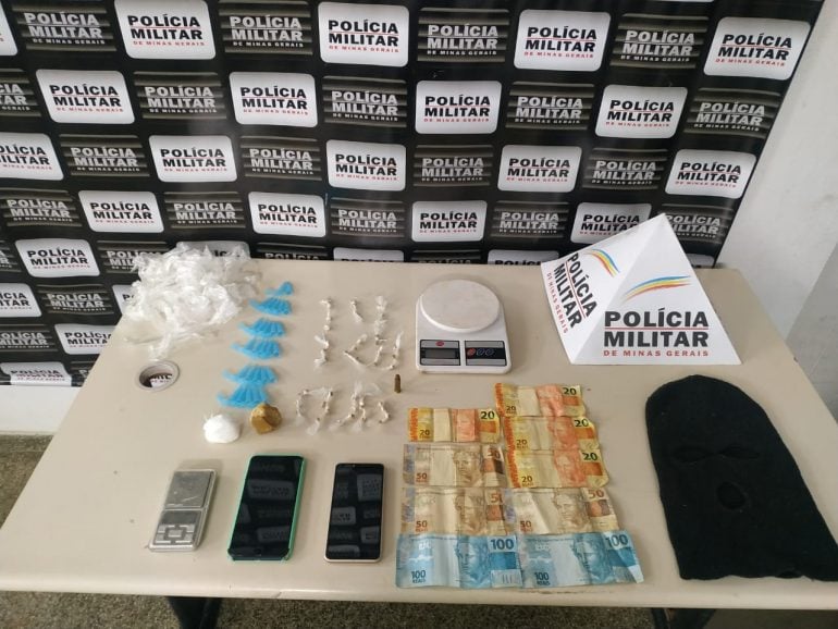 Polícia Militar prende homem com 45 pedras de crack em Monlevade