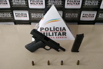 Homem guarda arma carregada dentro de casa e é preso pela PM em Monlevade