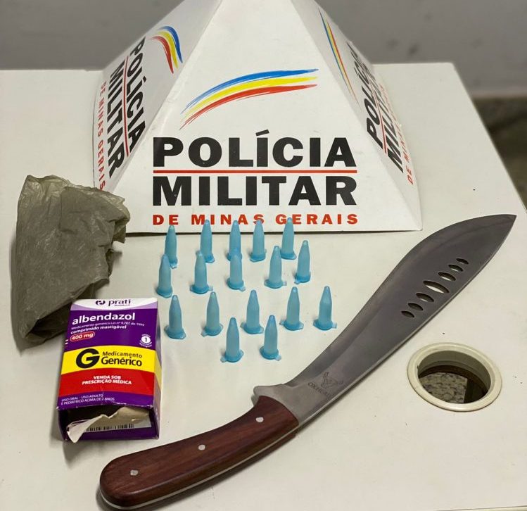 Suspeito de tráfico é preso após ameaçar o irmão em Barão de Cocais
