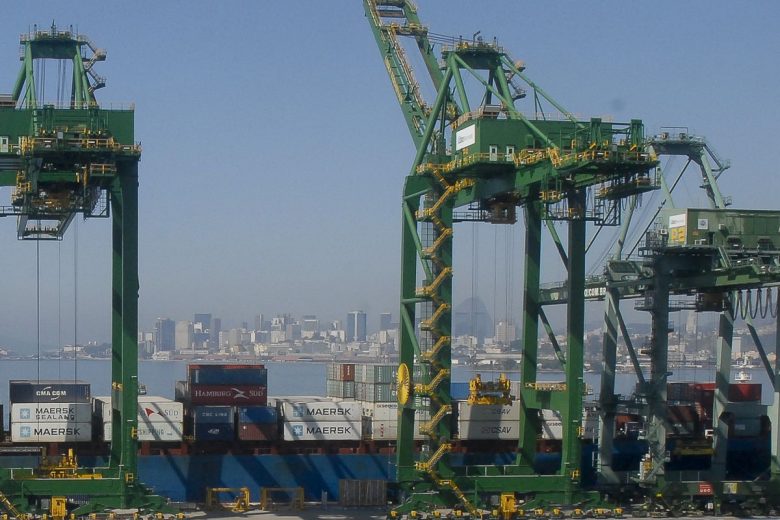 Balança comercial registra superávit de US$ 8,1 bilhões em abril