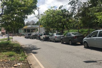 Greve dos tanqueiros: postos da capital ficam lotados e já falta combustíveis