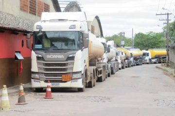 Tanqueiros voltam atrás e greve em Minas Gerais é suspensa