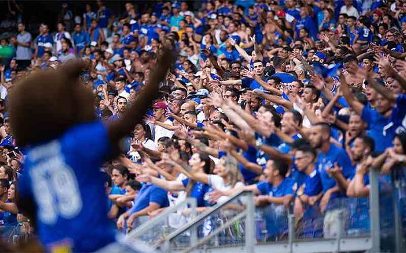 Cruzeiro vende 20 mil ingressos e aumenta carga para jogo contra Brusque