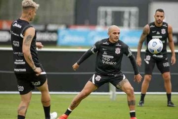 Com novidades, Corinthians divulga relacionados para duelo com o Atlético