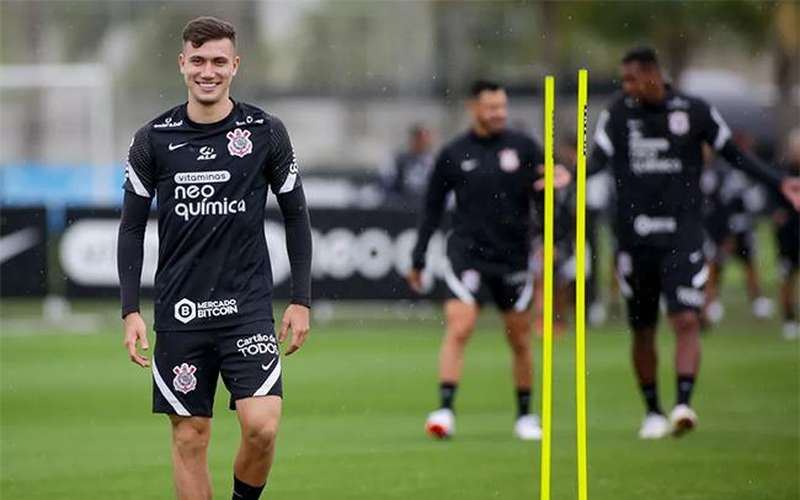 Corinthians recebe o Cuiabá para acalmar crítica e se manter na cola do G4