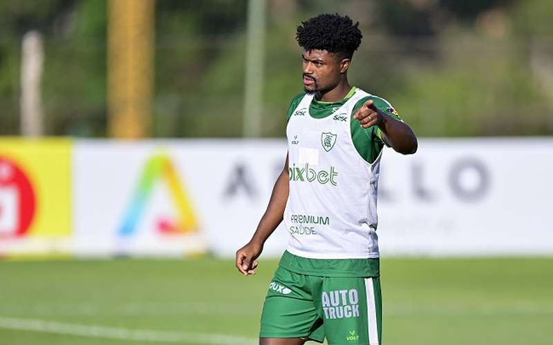 Bauermann revela sondagem de outros clubes, mas garante foco no América