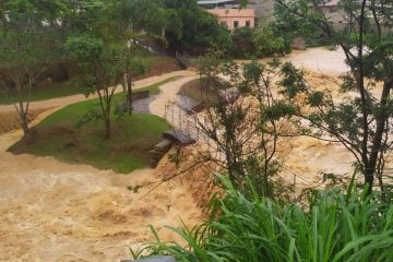 Forte chuva causa estragos em Dom Silvério, interior de Minas Gerais
