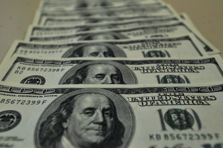 Dólar sobe para R$ 5,09 com preocupações sobre China