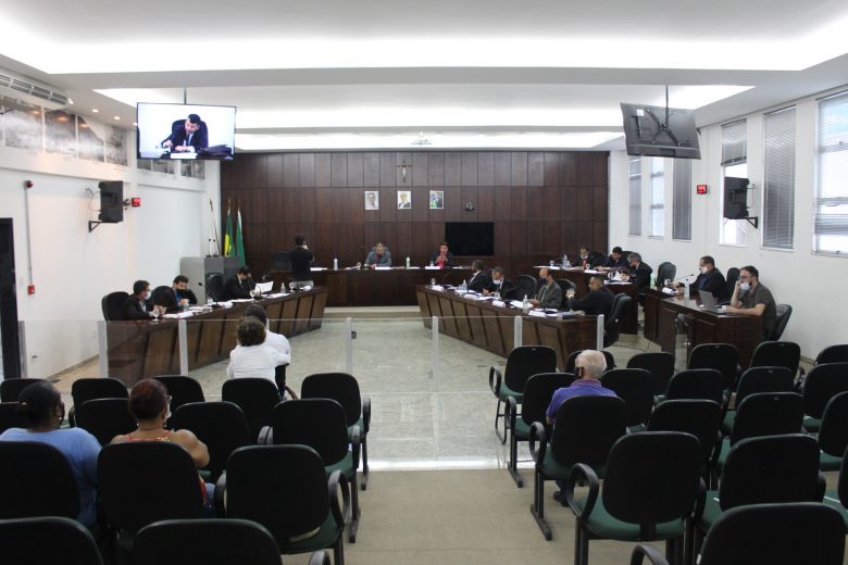 Câmara aprova por unanimidade e cemitérios de Monlevade terão administração e fiscalização