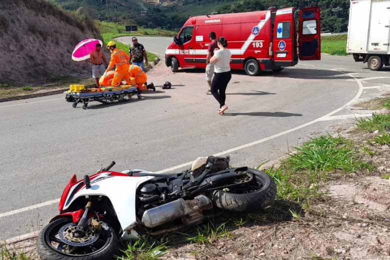 Motociclista é socorrido em estado grave após acidente no Vale do Sol