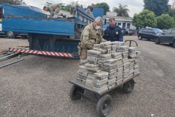 PRF apreende cerca de 430 kg de cocaína em operação na BR-381