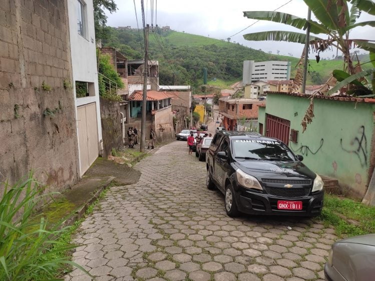 Homem é morto a tiros no bairro Jardim das Oliveiras, em Itabira