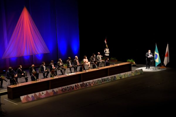 HNSD é homenageado pela ALMG por luta pela retomada econômica