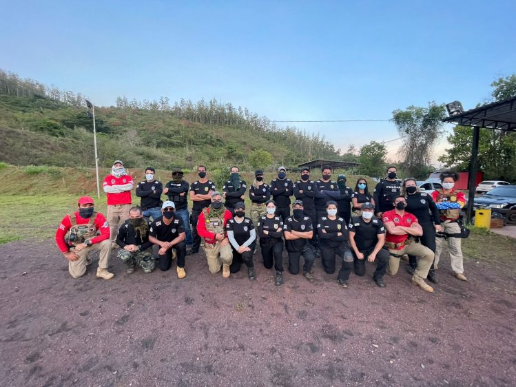 Policiais civis de Itabira participam de treinamento com fuzis