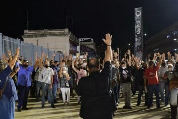 Trabalhadores do metrô de BH aprovam estado de greve, mas serviço não é paralisado