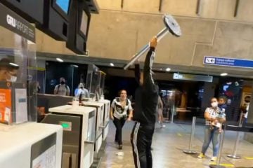 Casal que iria para BH se revolta com cancelamento de voo e destroem check-in da Gol