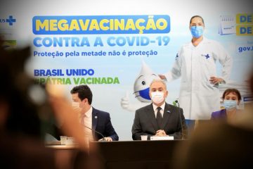 Toda a população acima de 18 anos pode tomar dose de reforço, anuncia Ministério da Saúde