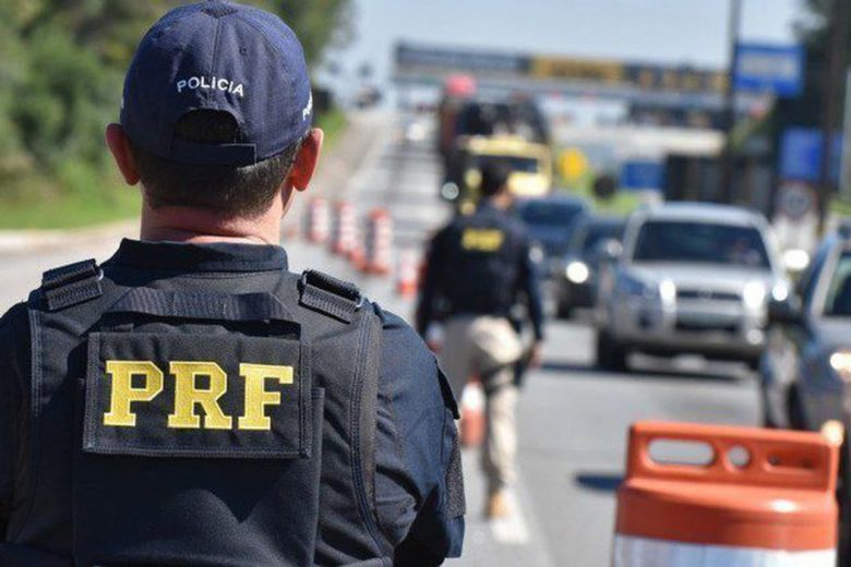 Acidentes matam 78 pessoas nas estradas no feriado prolongado