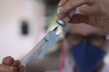 Covid-19: Belo Horizonte convoca pessoas com comorbidades para receber a vacina bivalente