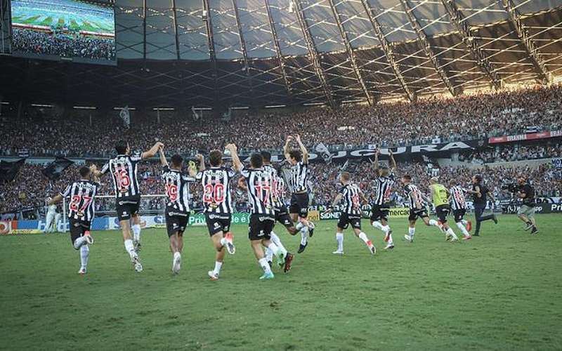 Volta da torcida aos estádios aumenta pontuação dos times no Brasileirão