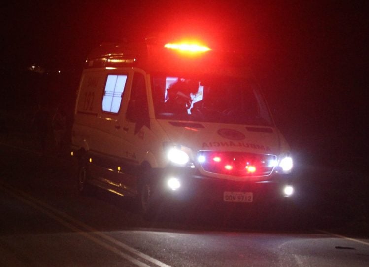 Jovem fica em estado grave após acidente provocado por cavalo
