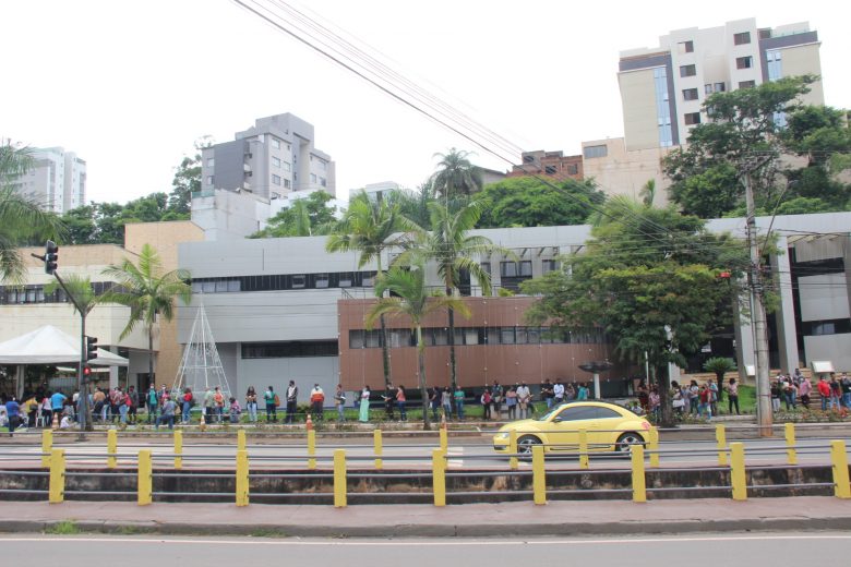 Em seu primeiro dia, mutirão emite mais de 400 carteiras de identidade; ação segue até quinta-feira