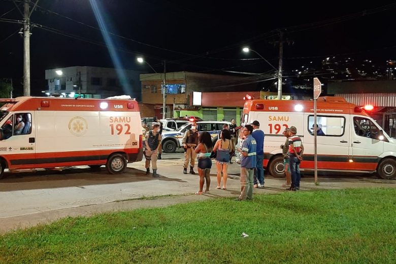 Acidente e agressão causam tumulto na entrada do bairro Fênix