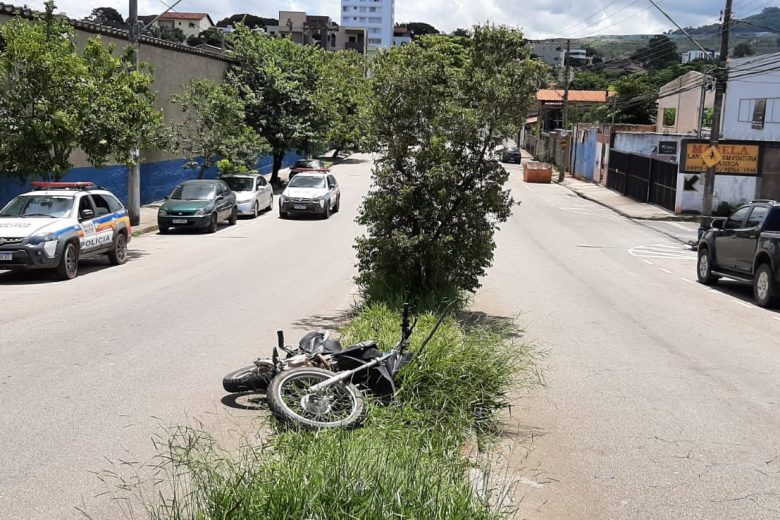 Homem é preso com motocicleta furtada em petshop