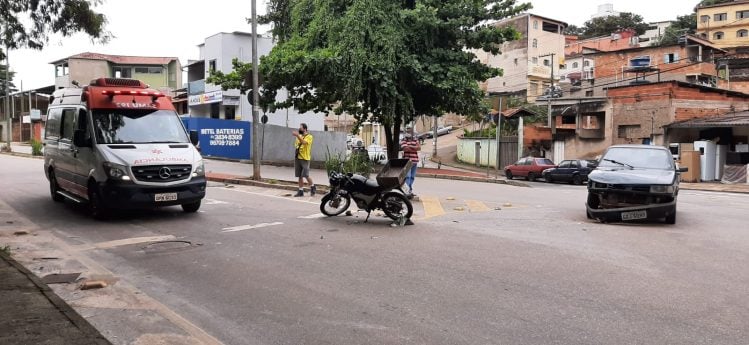 Motociclista fica ferido em acidente na avenida Osório Sampaio