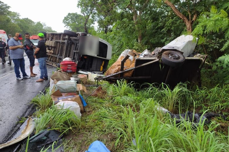 Acidente grave deixa um morto e vários feridos na BR-365, em Minas