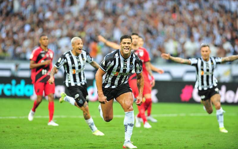 Atlético 4 x 0 Athletico-PR: fotos do massacre do Galo no Mineirão
