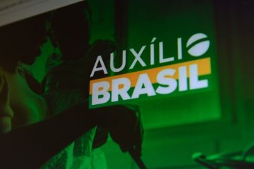 Caixa paga Auxílio Brasil a beneficiários com NIS de final 9