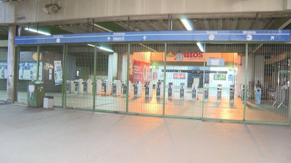Greve dos metroviários fecha 19 estações em Belo Horizonte; paralisação deve ir até domingo