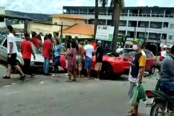 Acidente com sete veículos deixa feridos na Grande BH; veja vídeo