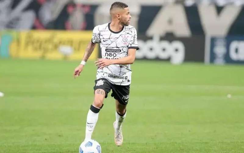 Corinthians acerta empréstimo de Vitinho ao Vasco da Gama