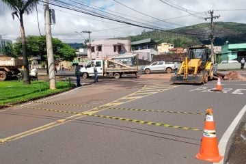 Saae realiza manutenção na Rua Santana e na Avenida Duque de Caxias