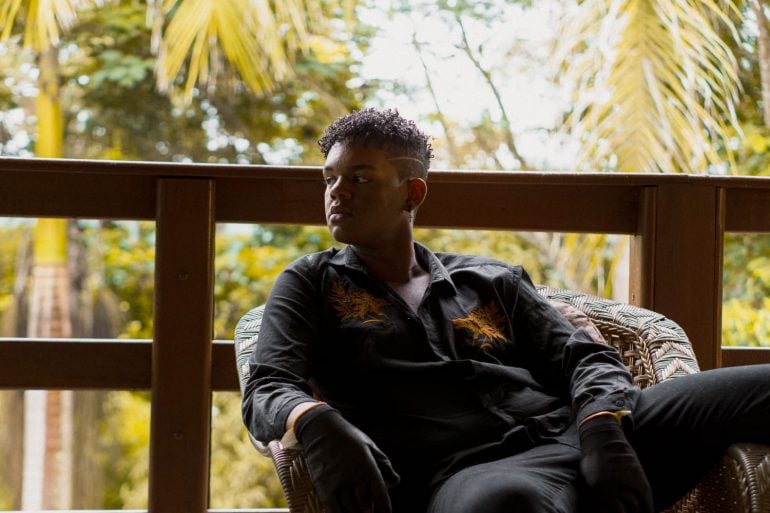 Com influências que vão de Drummond ao gospel, itabirano lança nova música
