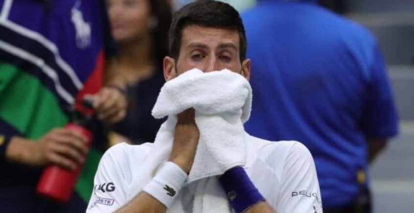 Sem vacina contra Covid, Djokovic poderá ser barrado em Roland Garros